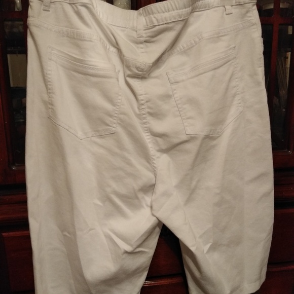 Jean's - Picture 2 of 3